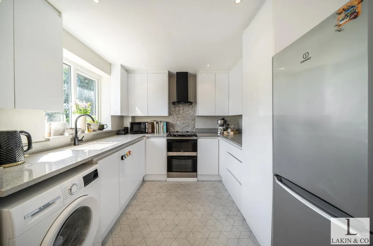 Gilmore Close, Ickenham, UB10 8DX, photo 4