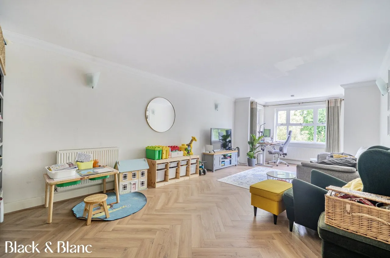 2 bed flat for sale — The Avenue, Beckenham, BR3