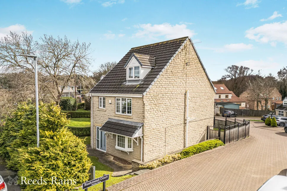 4 bed house for sale — Rushmead Court, Ossett, West Yorkshire, WF5