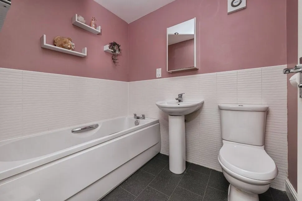 Rushmead Court, Ossett, West Yorkshire, WF5, photo 12