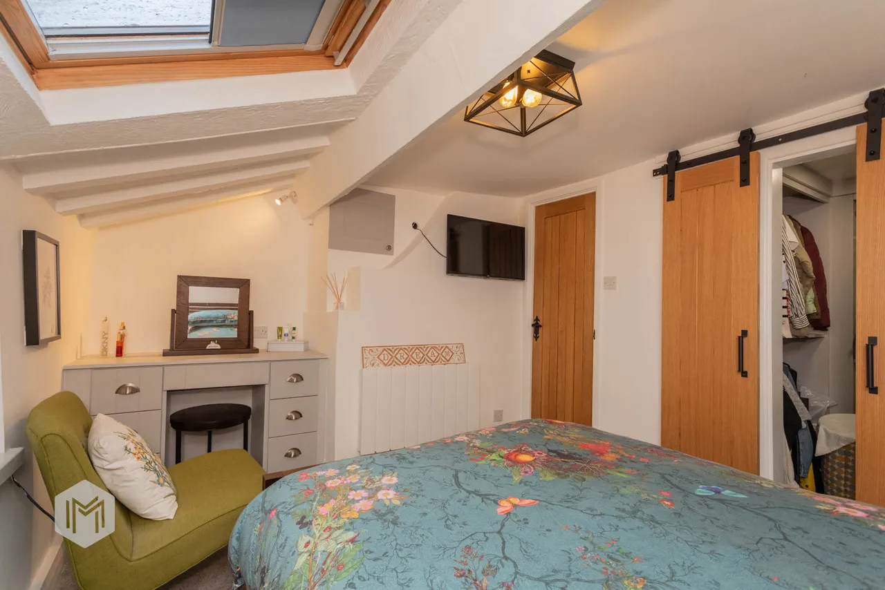 Watling Street, Affetside, Bury, BL8 3QS, photo 10