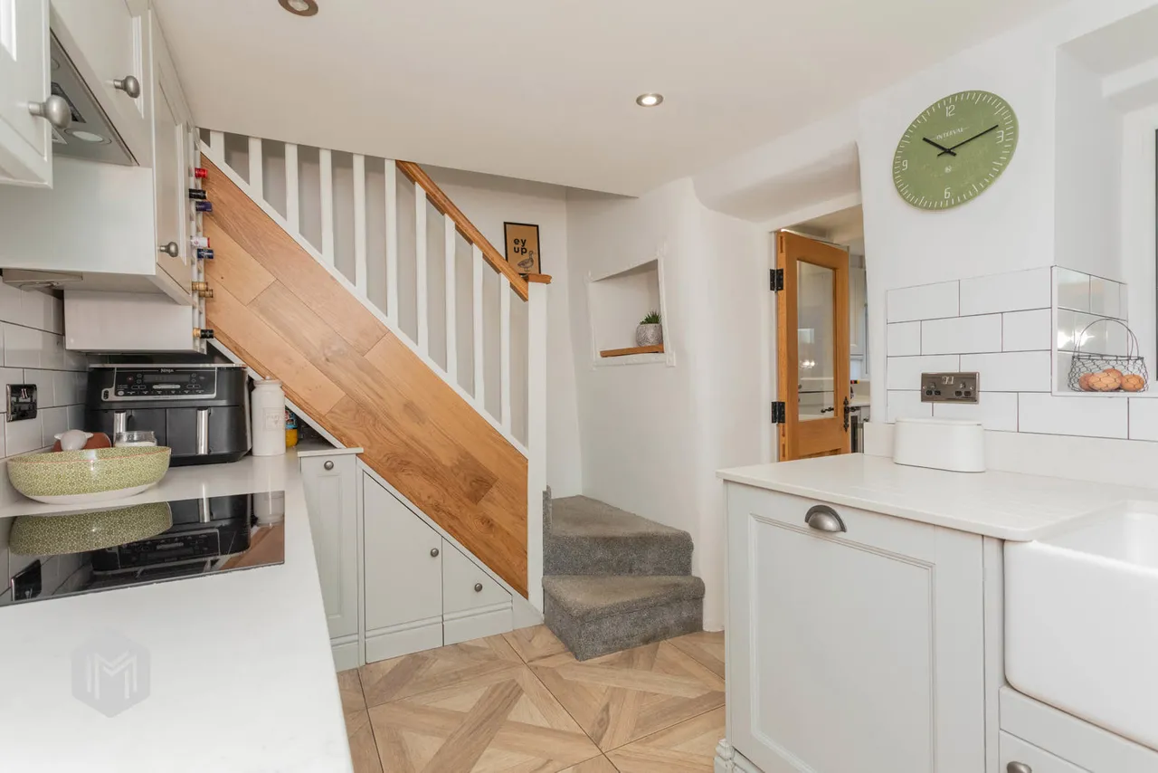 Watling Street, Affetside, Bury, BL8 3QS, photo 5