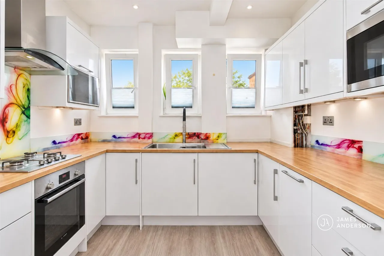 Upper Richmond Road, London, SW15, photo 8