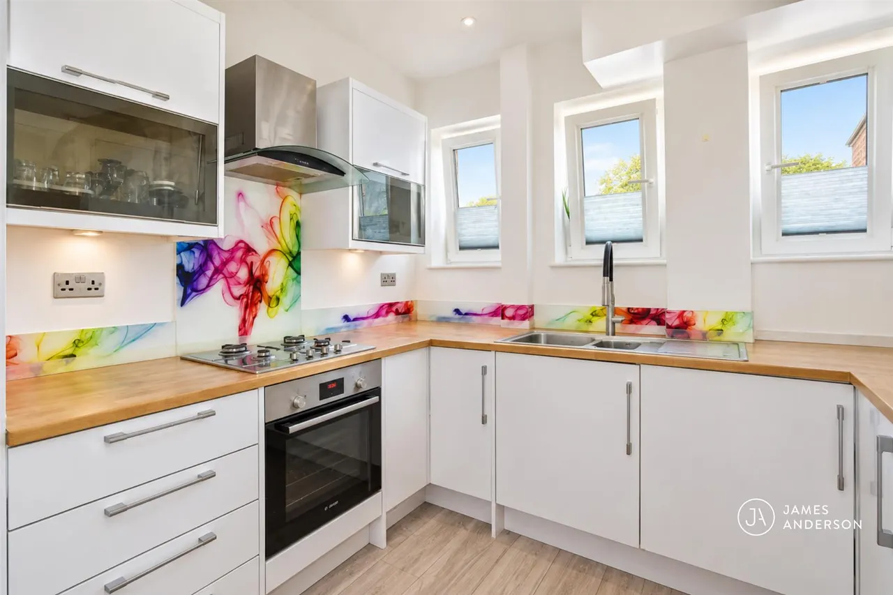 Upper Richmond Road, London, SW15, photo 2