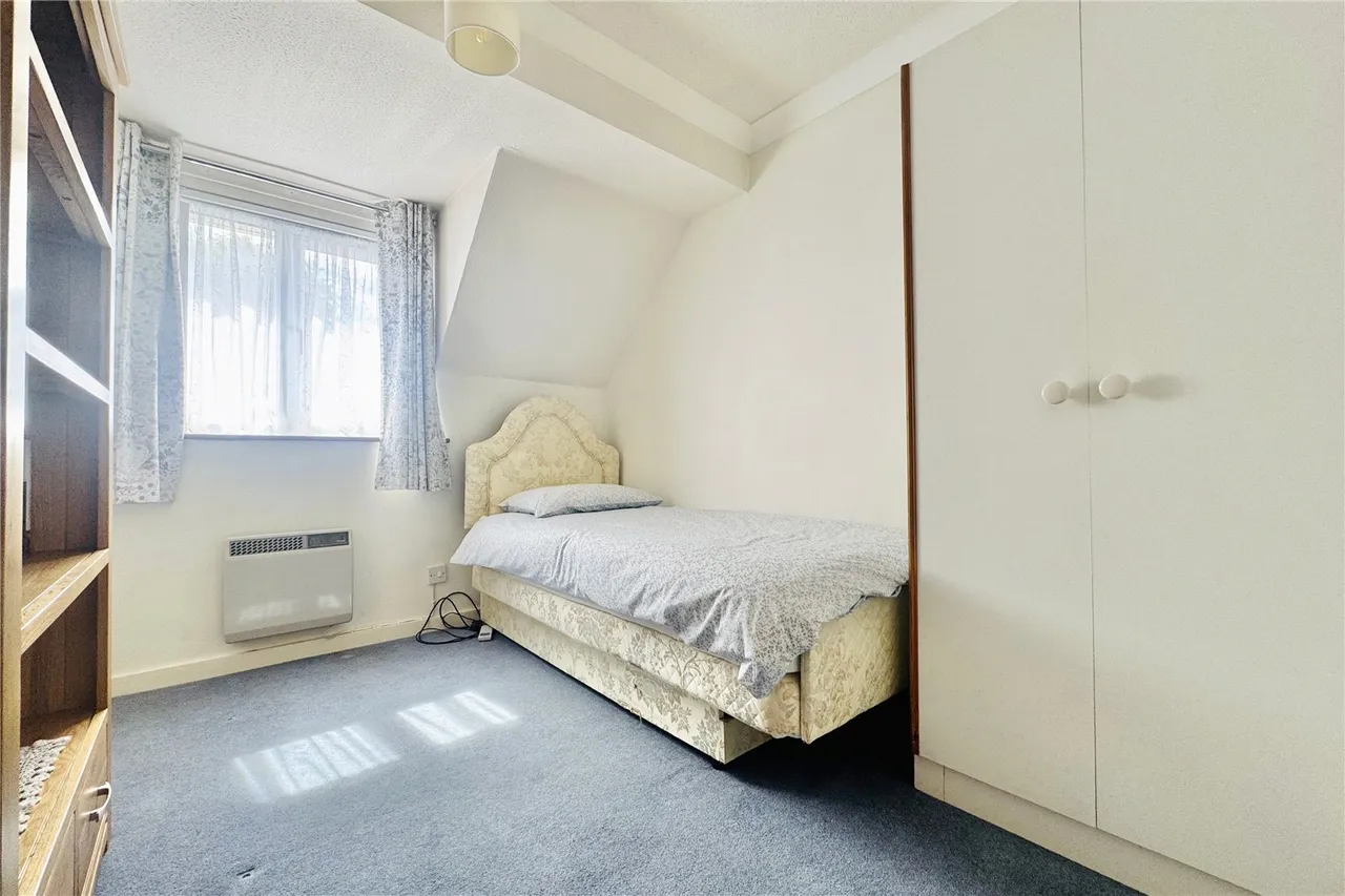 Appley Drive, Camberley, Surrey, GU15 3JG, photo 8