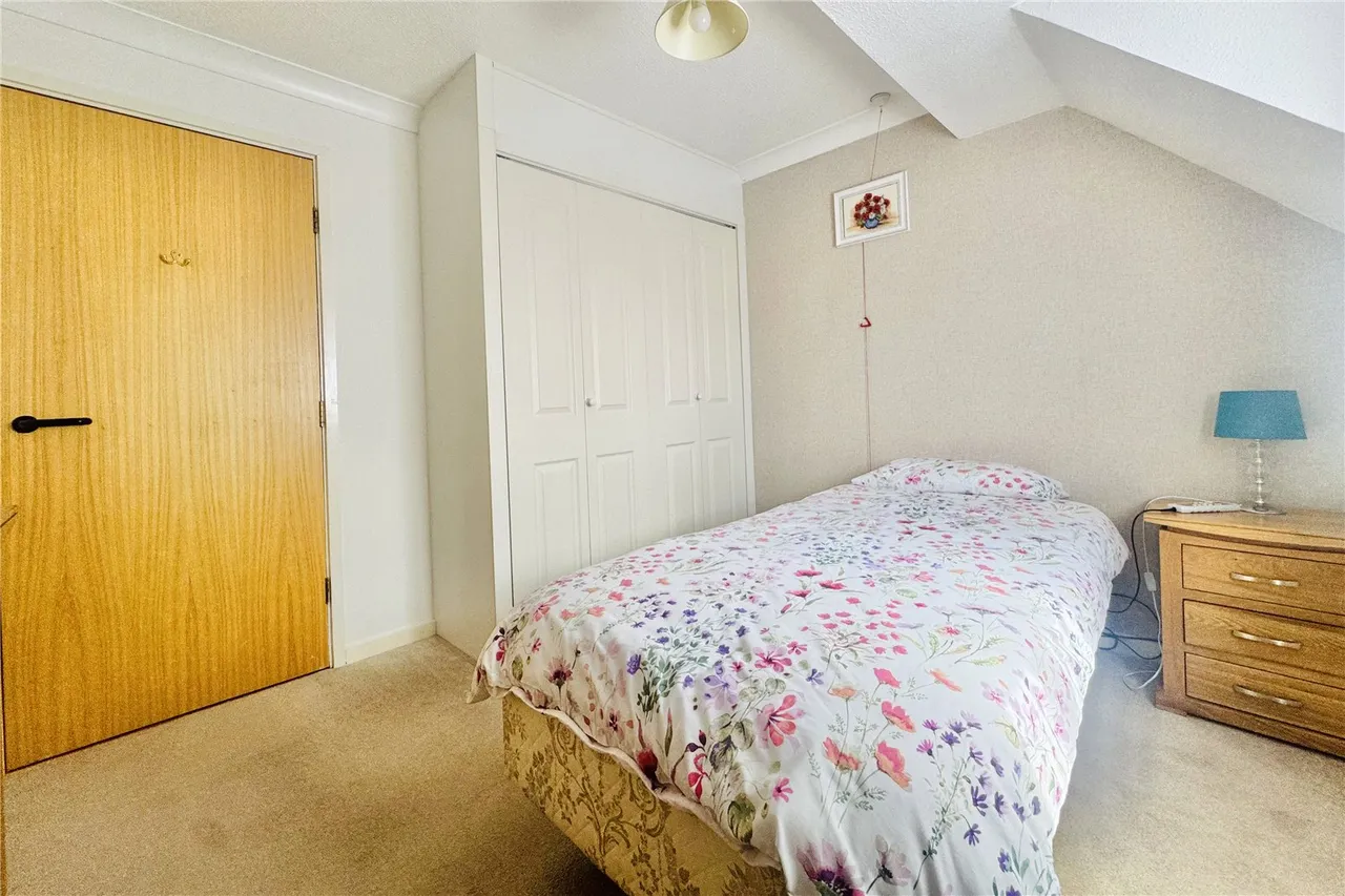 Appley Drive, Camberley, Surrey, GU15 3JG, photo 7