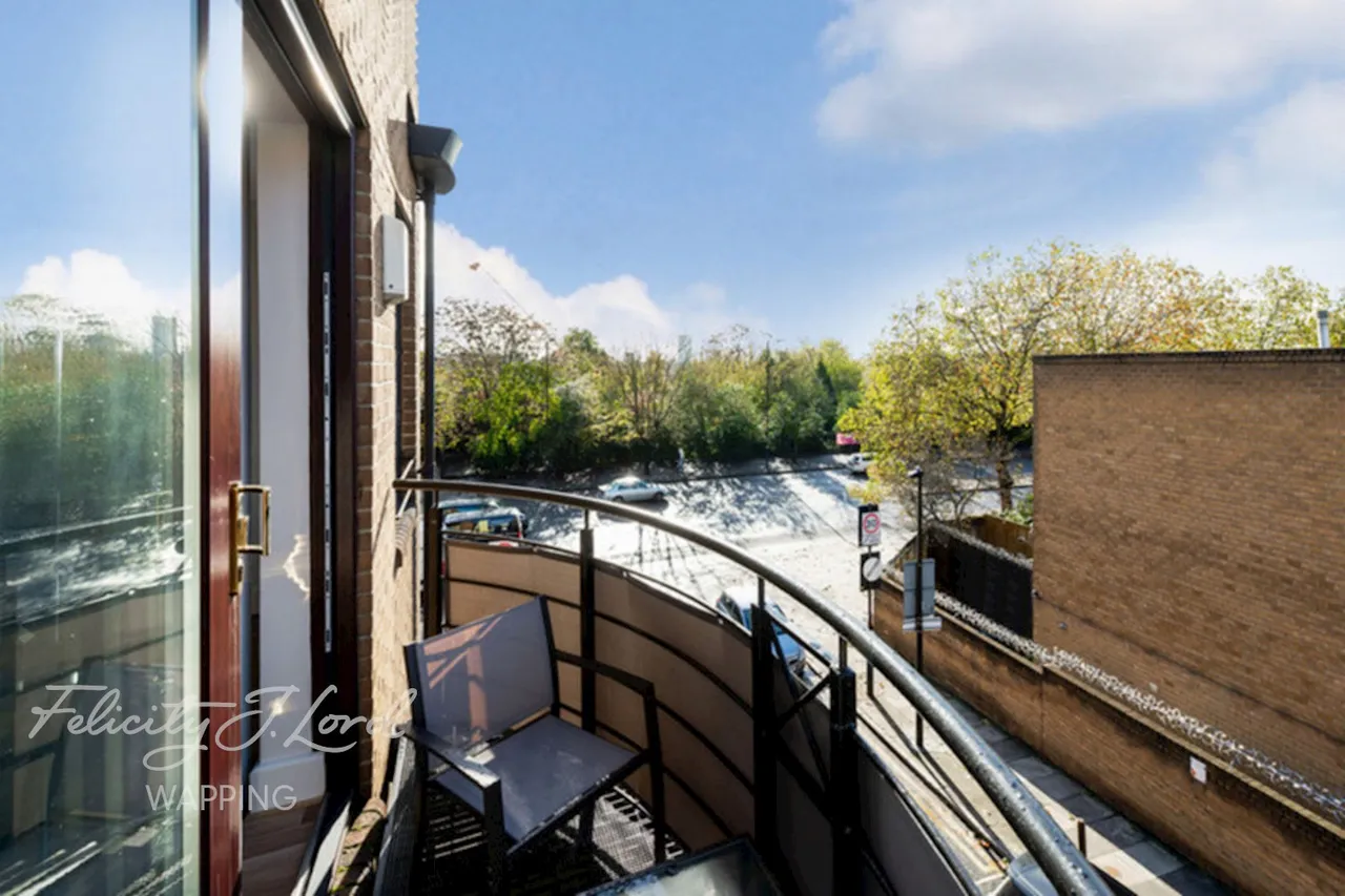 The Highway, London, E1W, photo 10