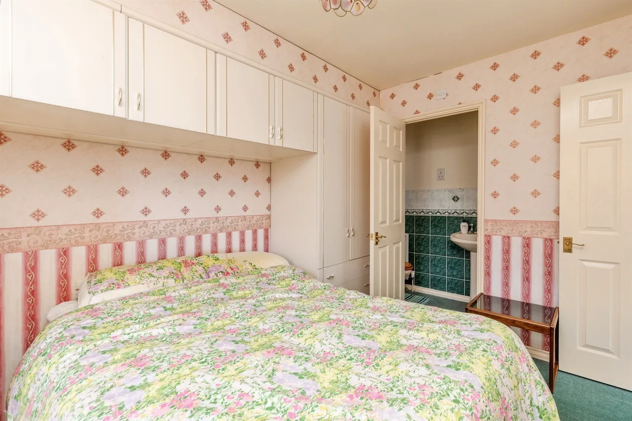 Kensington Close, St. Leonards-On-Sea, TN38, photo 13