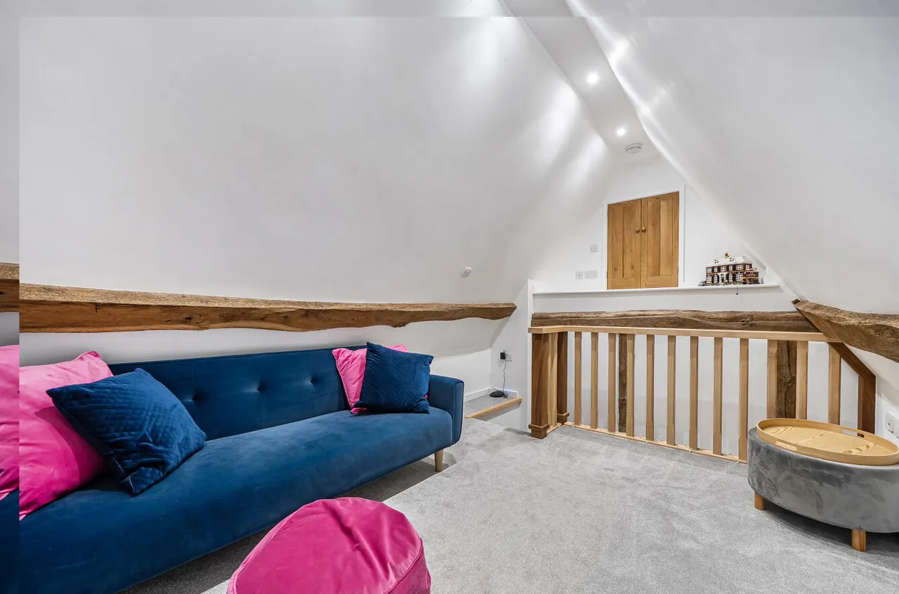 Oxford Road, Sutton Scotney, SO21, photo 11