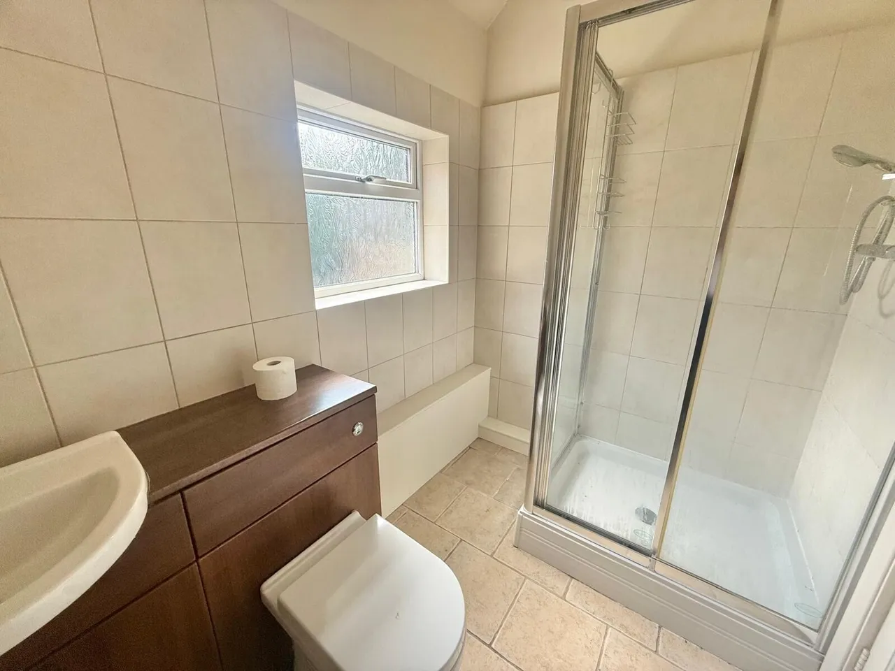 Main Street, Peasmarsh, TN31, photo 14