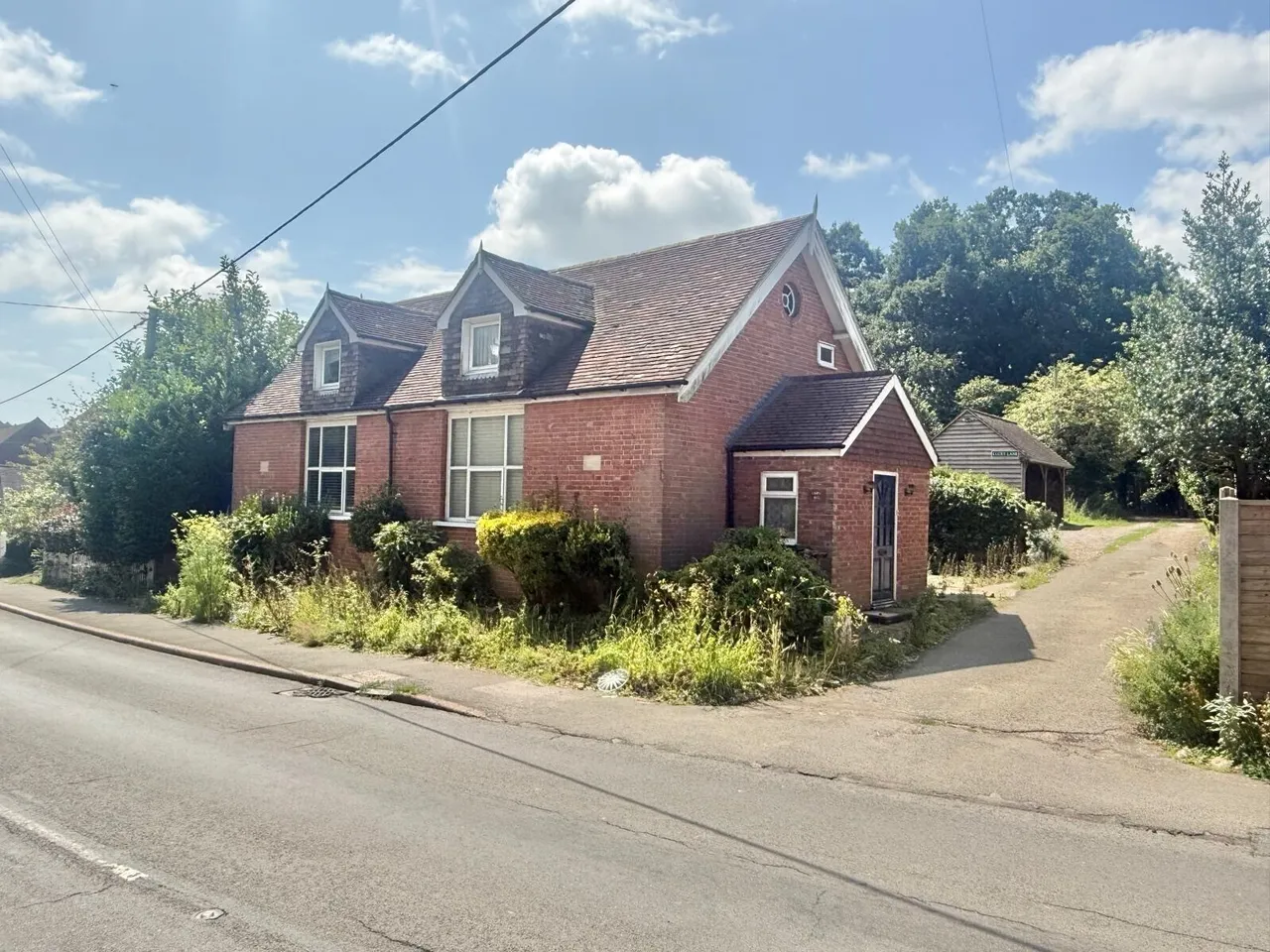 Main Street, Peasmarsh, TN31, photo 16