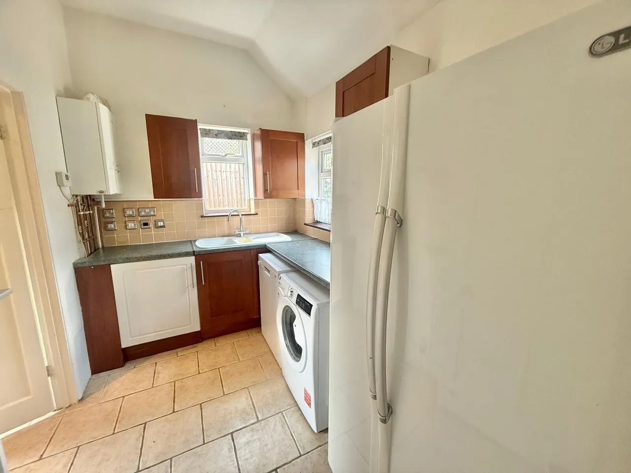 Main Street, Peasmarsh, TN31, photo 8