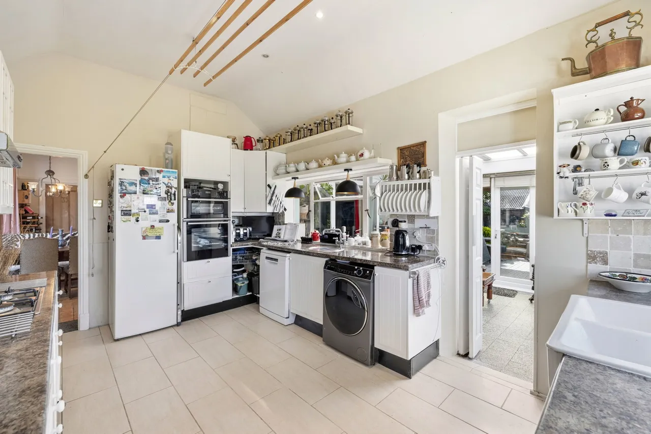 Swansea Road, Gorseinon, SA4, photo 13
