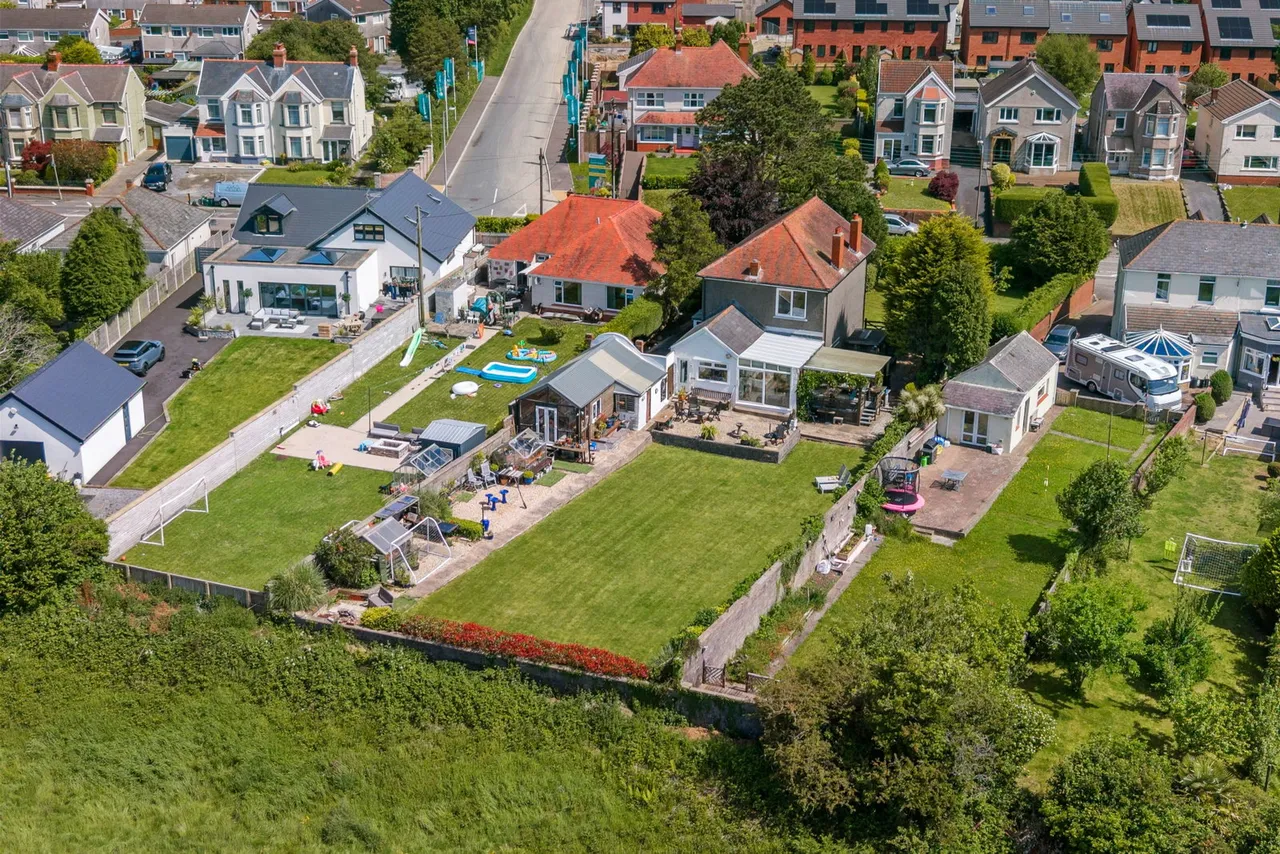 Swansea Road, Gorseinon, SA4, photo 39