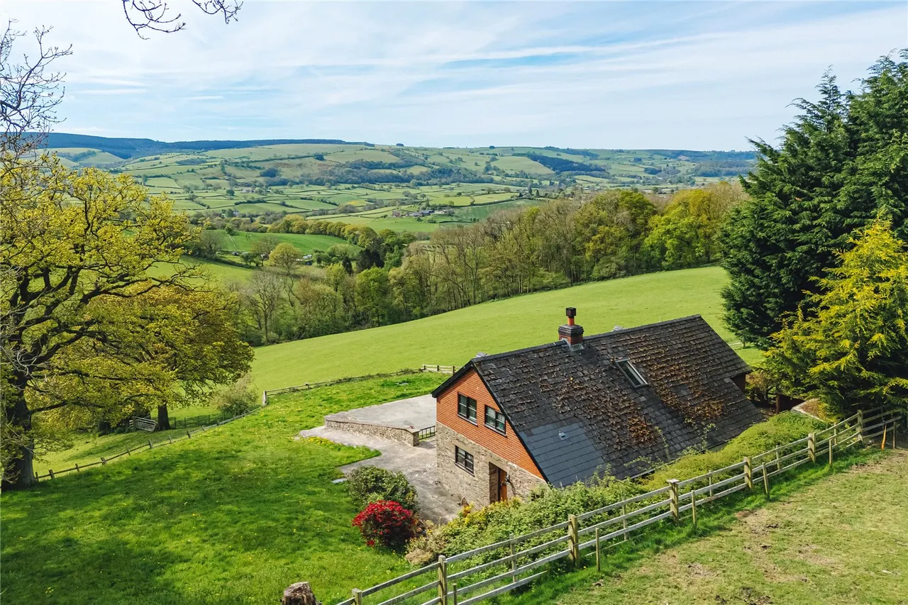 Kerry, Newtown, Powys, SY16 4NA, photo 23