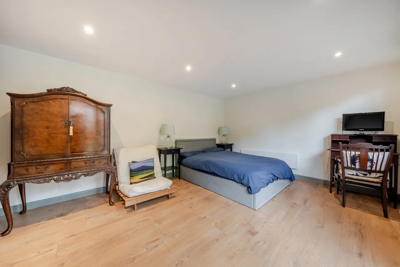 Woodlands Lane, HASLEMERE, GU27, photo 12