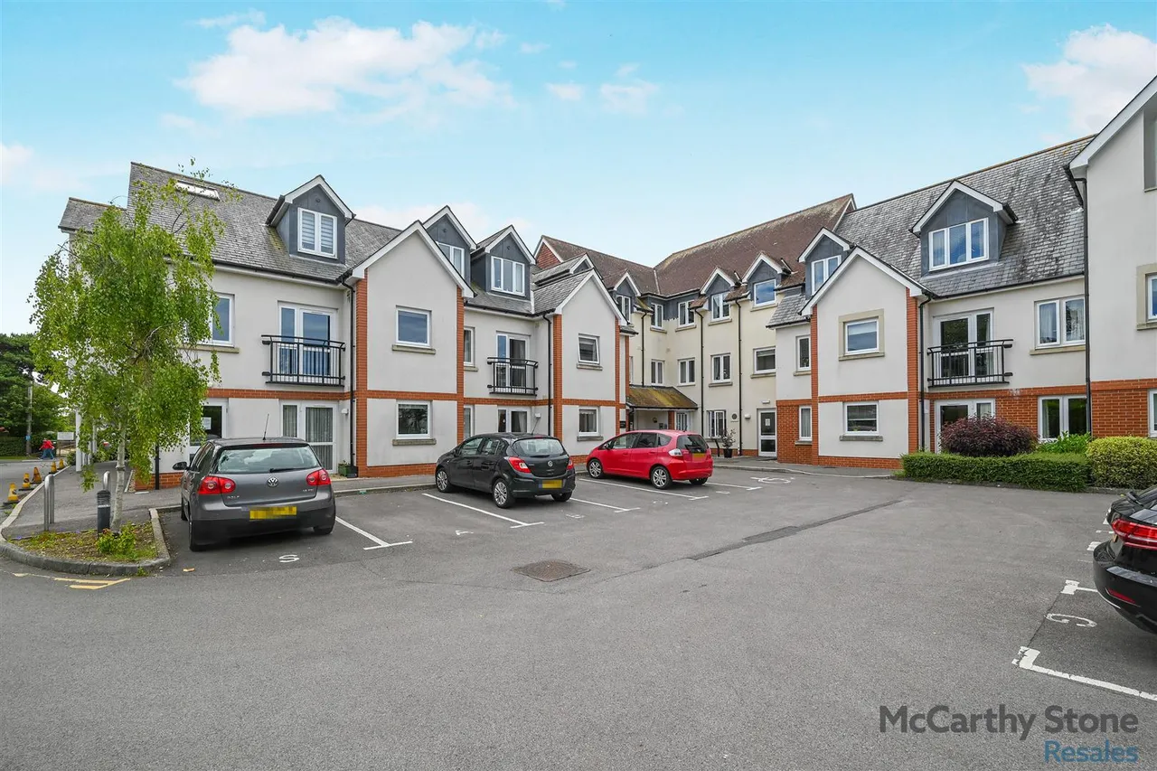 Avenue Road, Lymington, SO41, photo 18