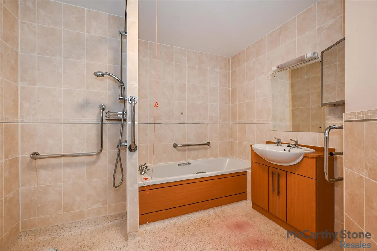 Avenue Road, Lymington, SO41, photo 5