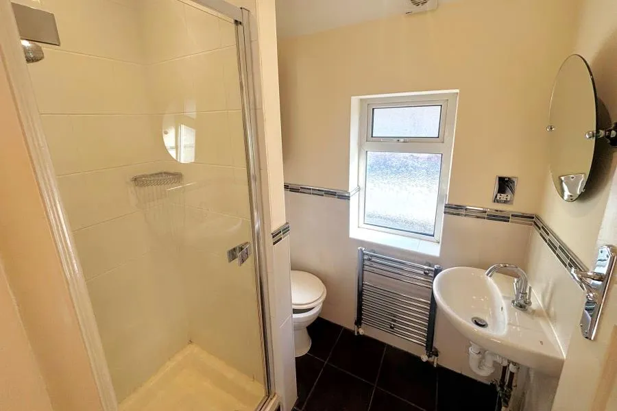 Waldens Park Road, Woking, GU21, photo 15