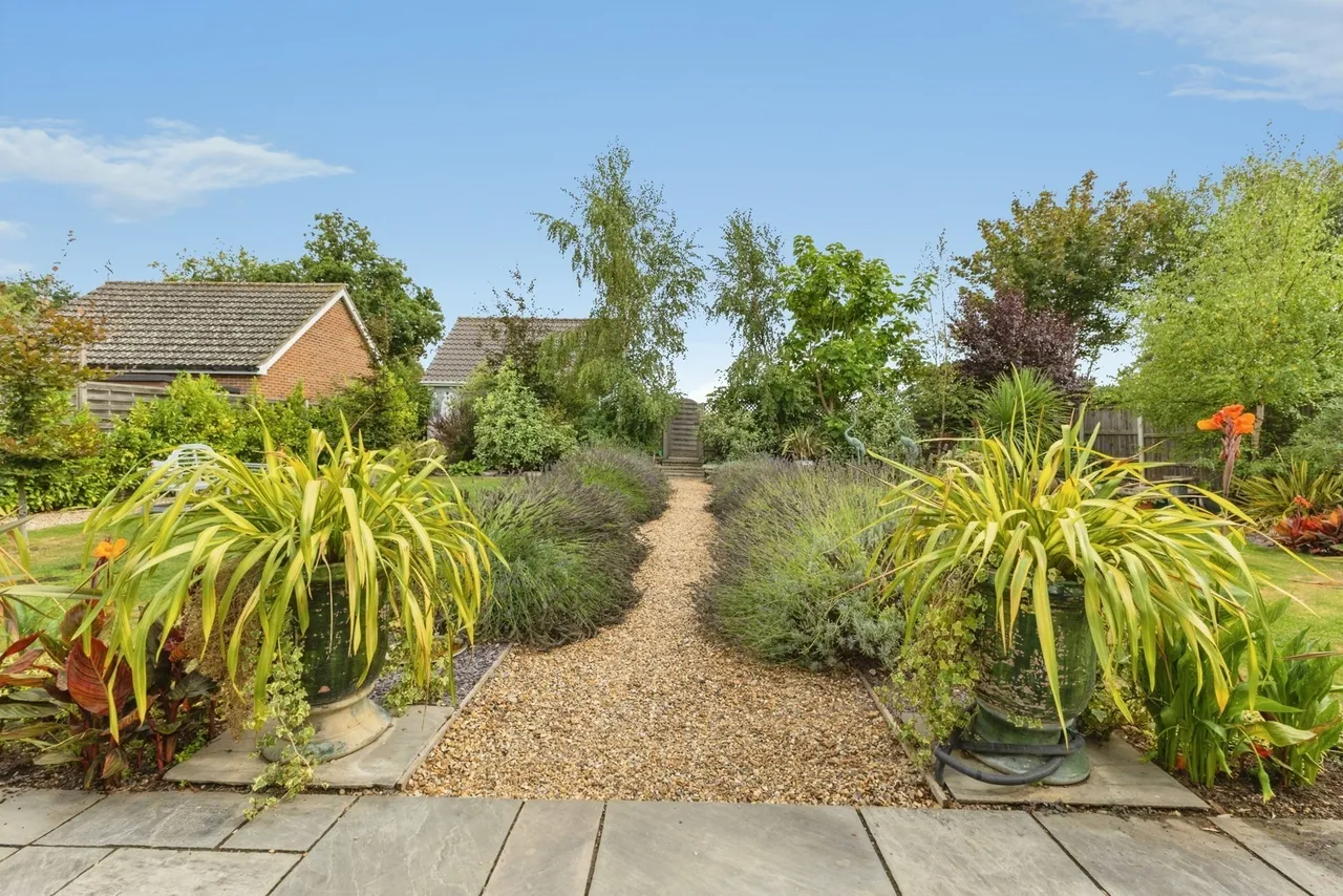Banham Road, Kenninghall, Norfolk, NR16, photo 31