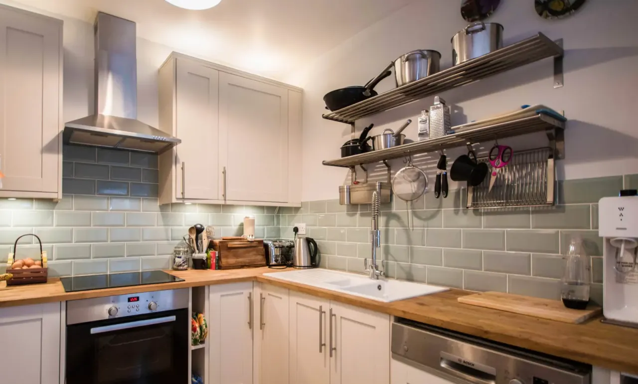 Campbell Road, London, E3, photo 3