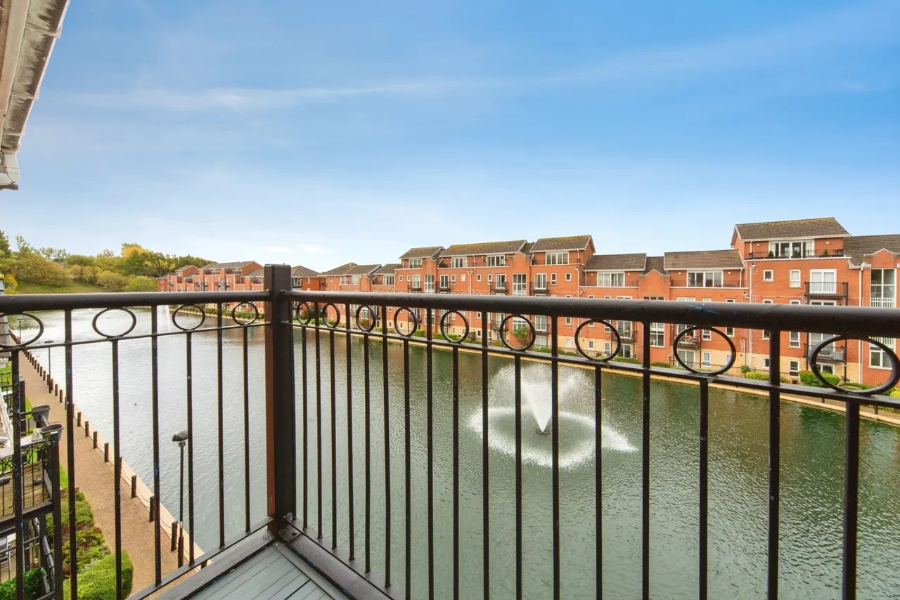 2 bed flat for sale, Ellerman Road, Liverpool, L3