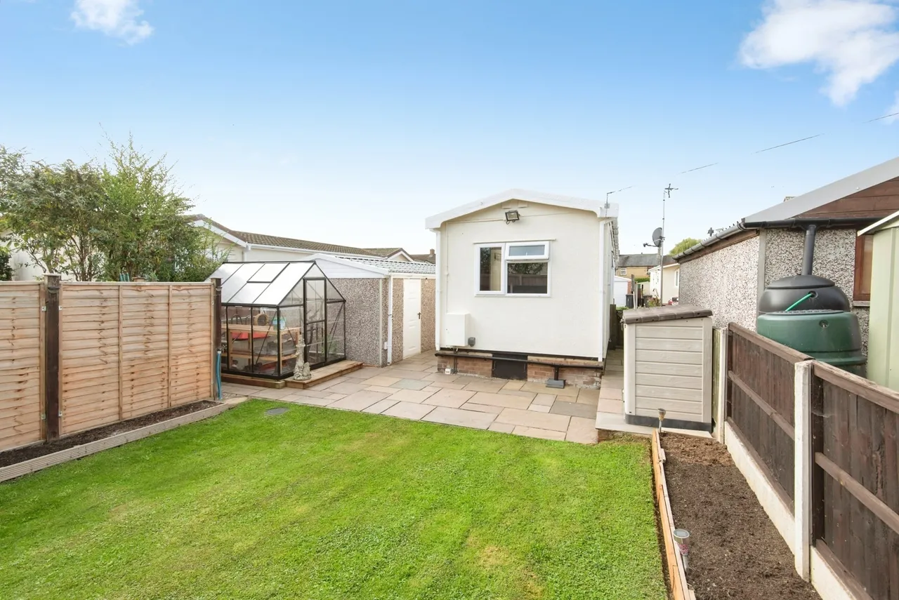Long Close, Lower Stondon, SG16, photo 17