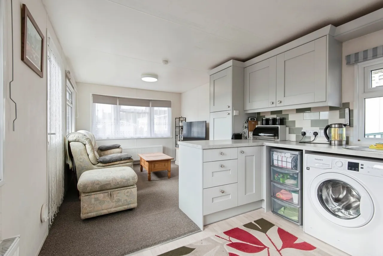 Long Close, Lower Stondon, SG16, photo 5