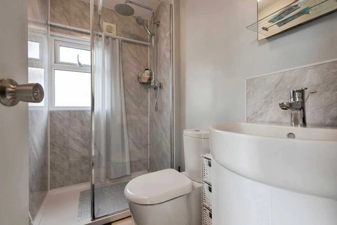 Long Close, Lower Stondon, SG16, photo 11