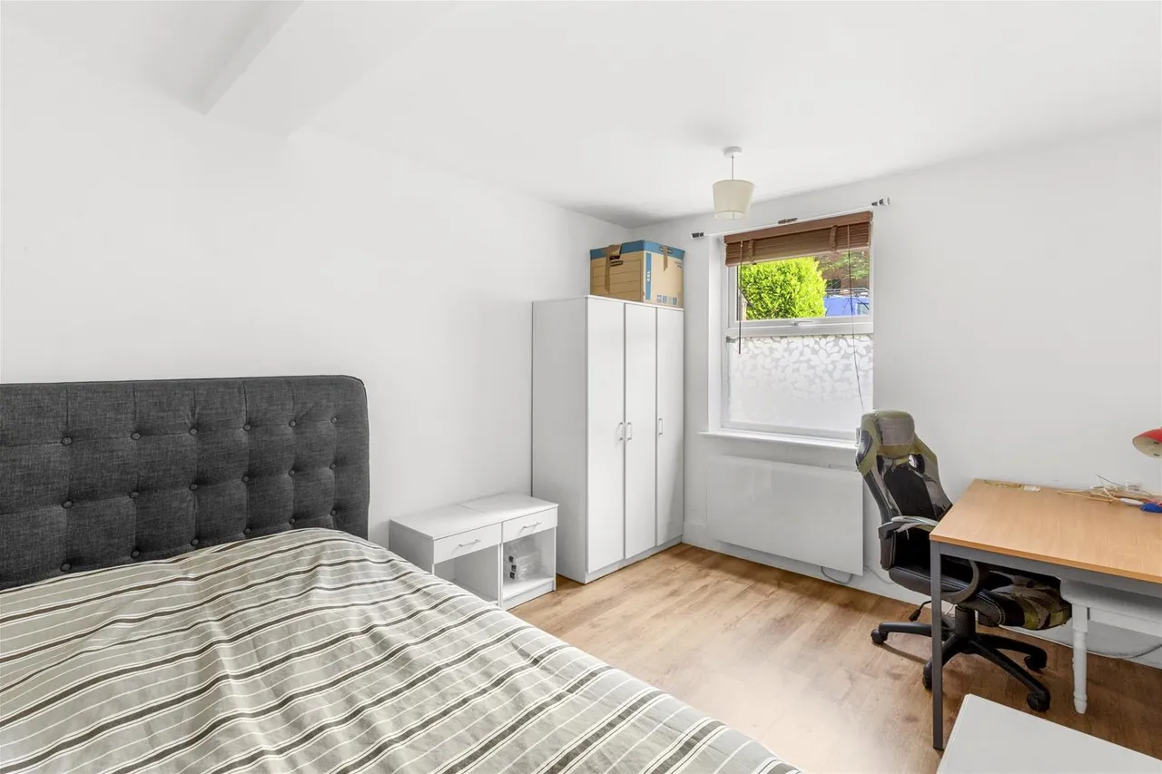 Pinions Road, High Wycombe, HP13, photo 6