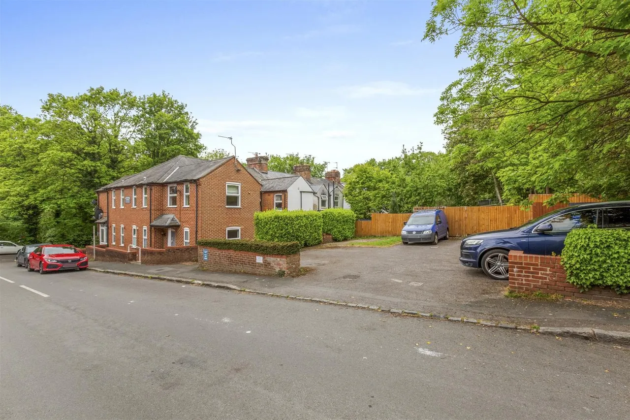 Pinions Road, High Wycombe, HP13, photo 10