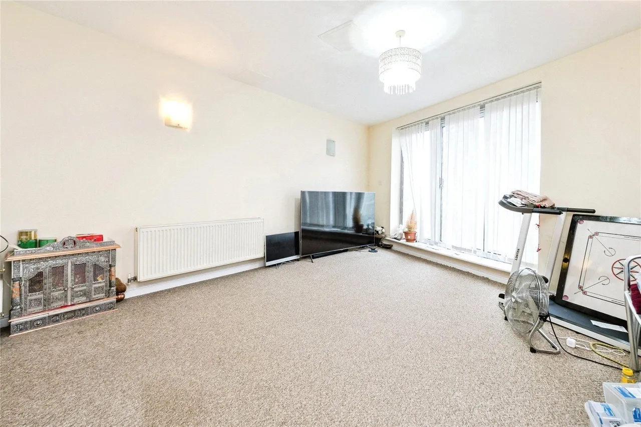 Axon Place, Ilford, IG1, photo 4