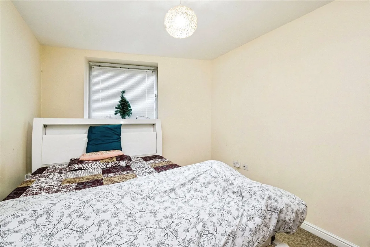 Axon Place, Ilford, IG1, photo 9