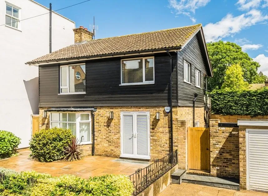 2 bed flat for sale — Bell Lane, Twickenham, TW1