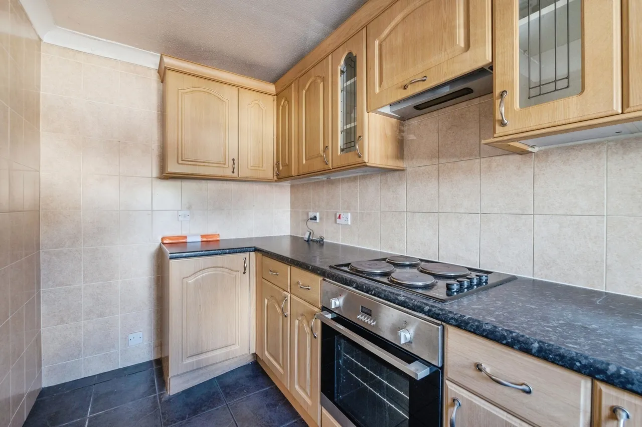 Ferro Road, Rainham, RM13, photo 9