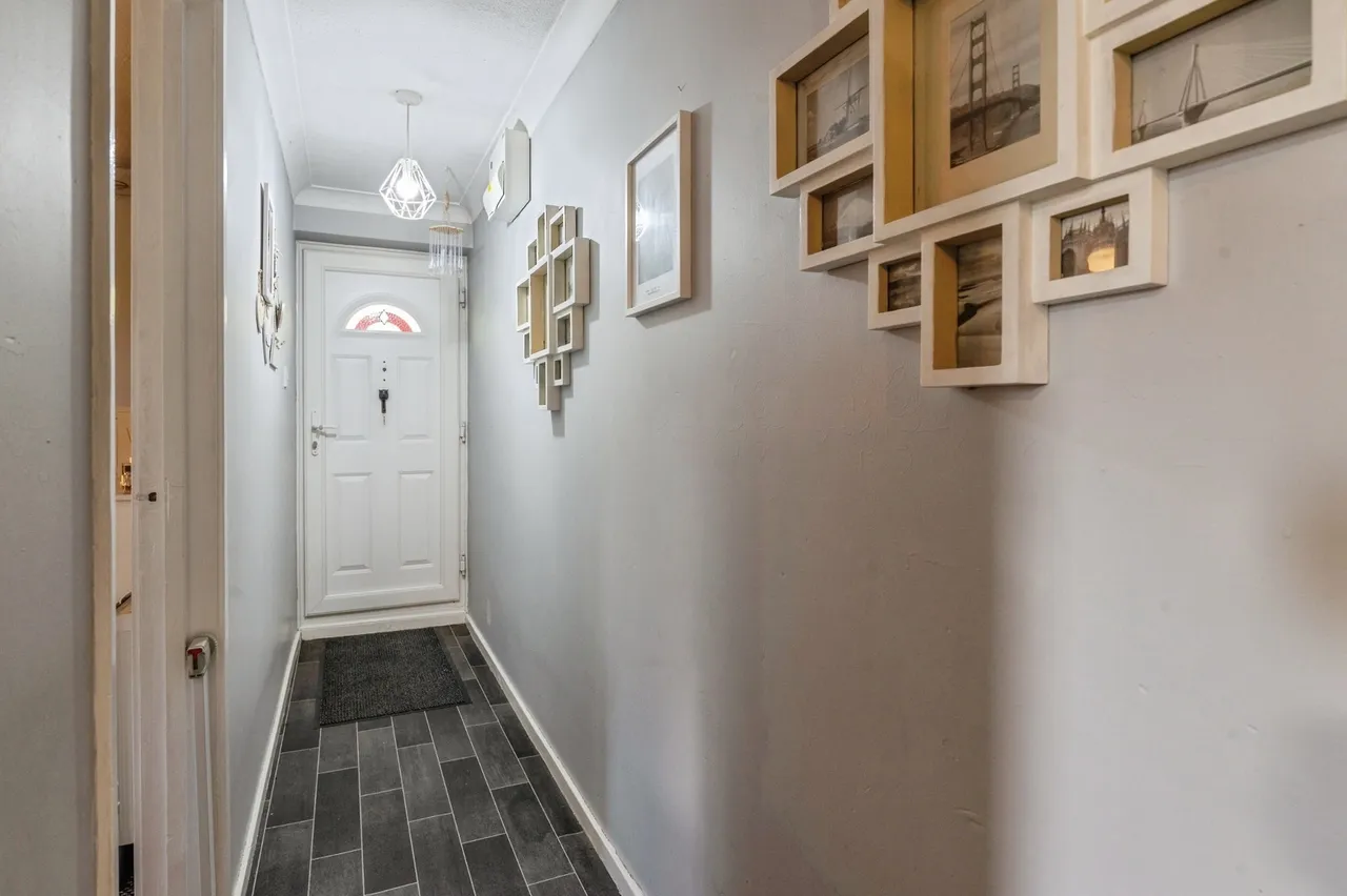 Ferro Road, Rainham, RM13, photo 12