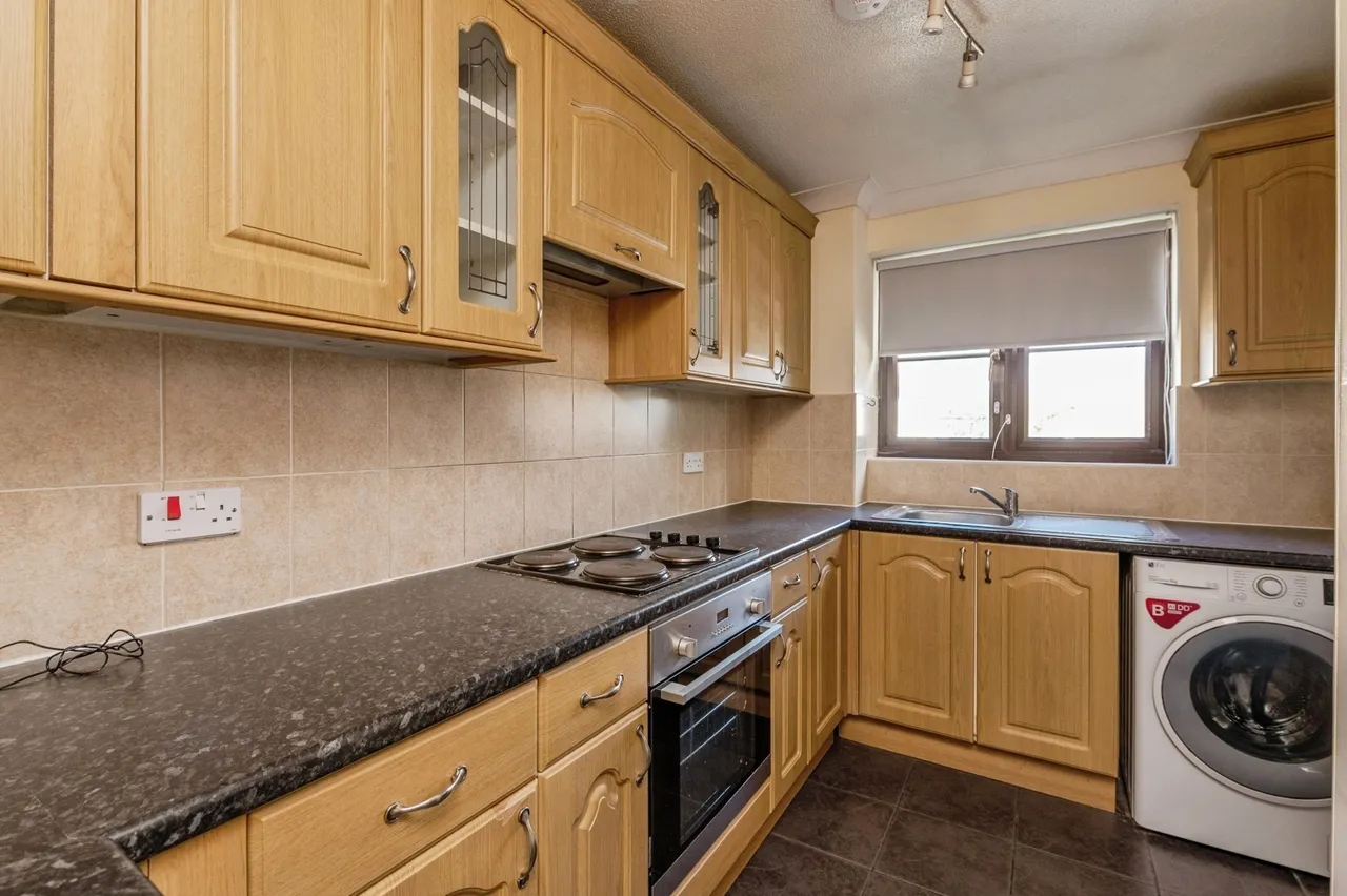 Ferro Road, Rainham, RM13, photo 3