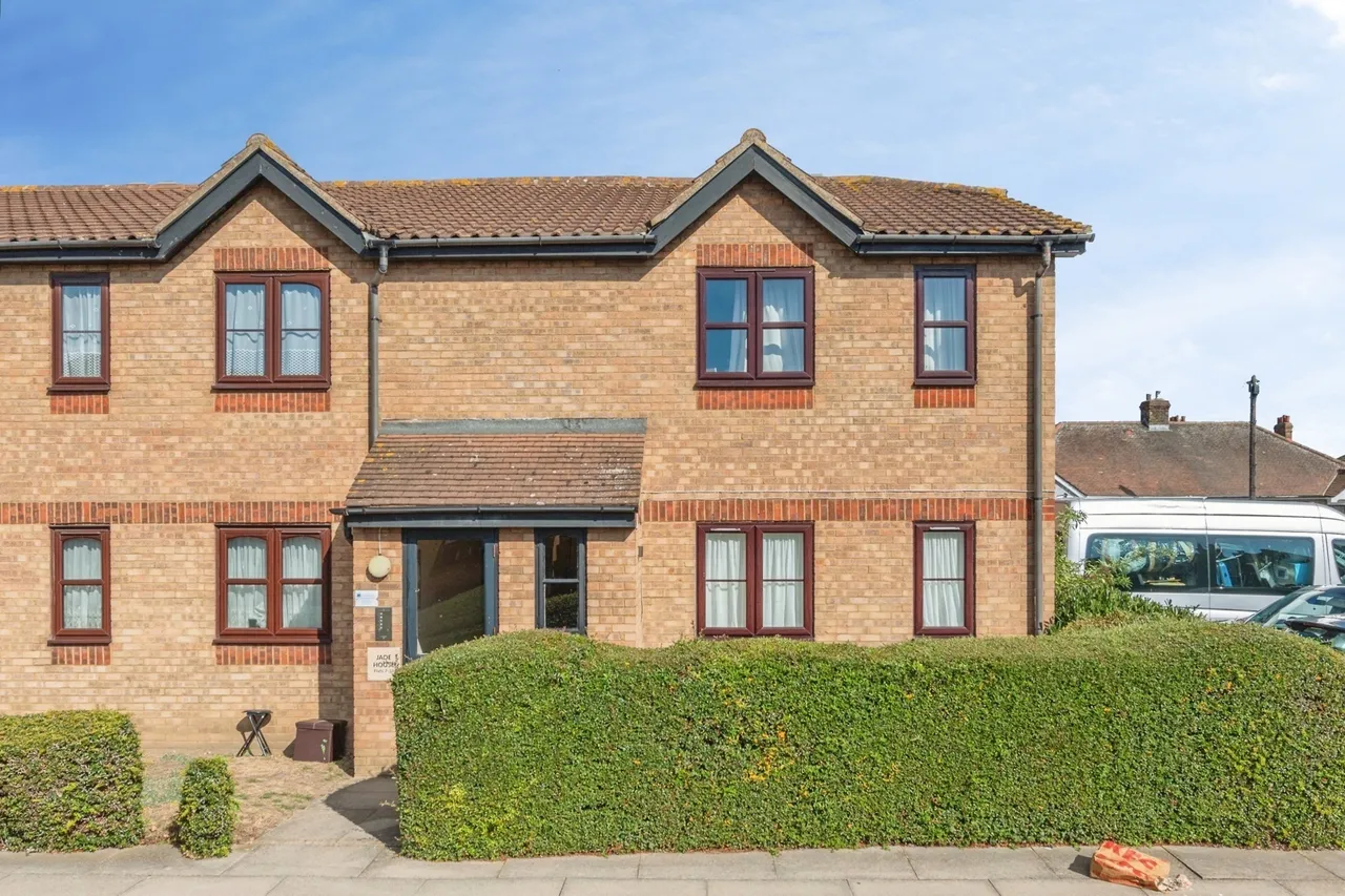 Ferro Road, Rainham, RM13, photo 13