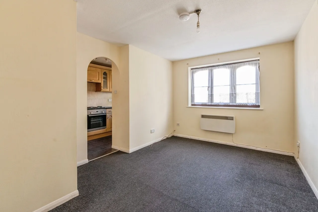 Ferro Road, Rainham, RM13, photo 4