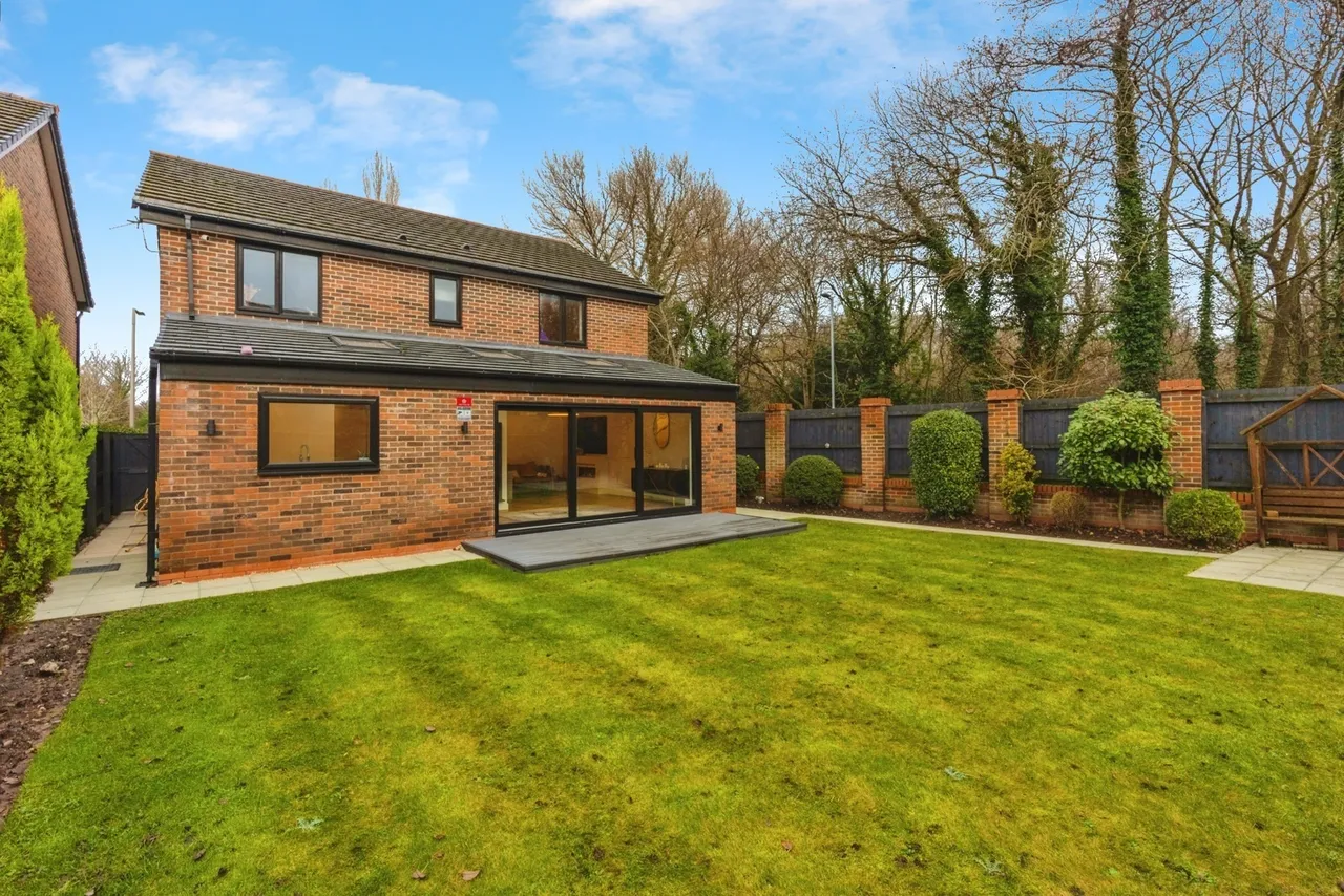 Blackthorn Road, Hazel Grove, Stockport, Greater Manchester, SK7, photo 23