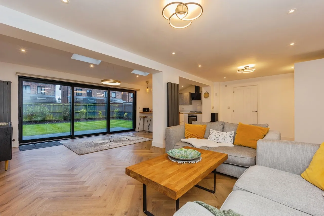 Blackthorn Road, Hazel Grove, Stockport, Greater Manchester, SK7, photo 4