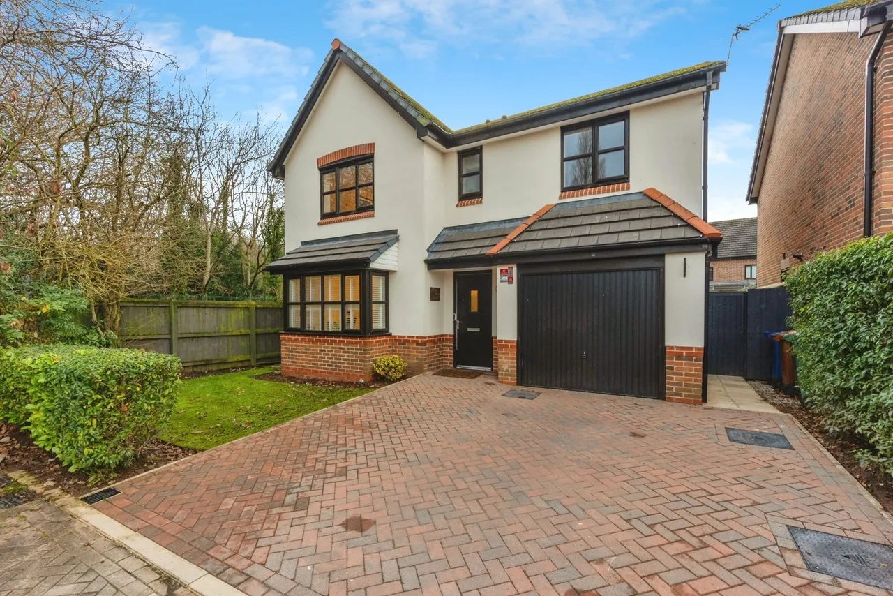 4 bed house for sale — Blackthorn Road, Hazel Grove, Stockport, Greater Manchester, SK7