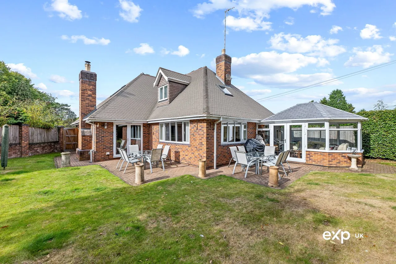 Regina Crescent, Ravenshead, photo 42