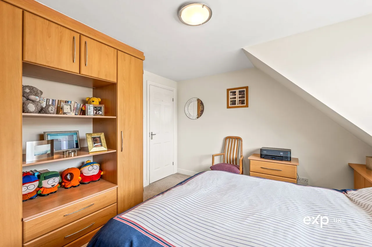 Regina Crescent, Ravenshead, photo 28