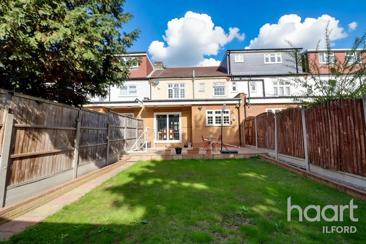 St Georges Road, Ilford, IG1, photo 16