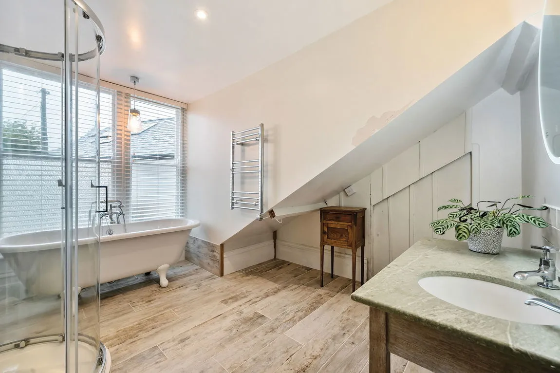25 St Stephens Hill, Launceston, Cornwall, PL15 8HP, photo 14