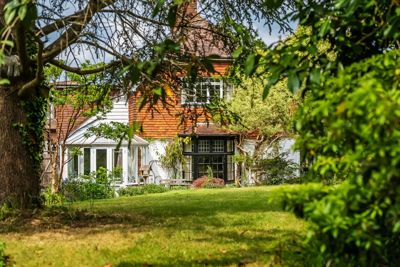 Roodlands Lane, Four Elms, TN8, photo 16