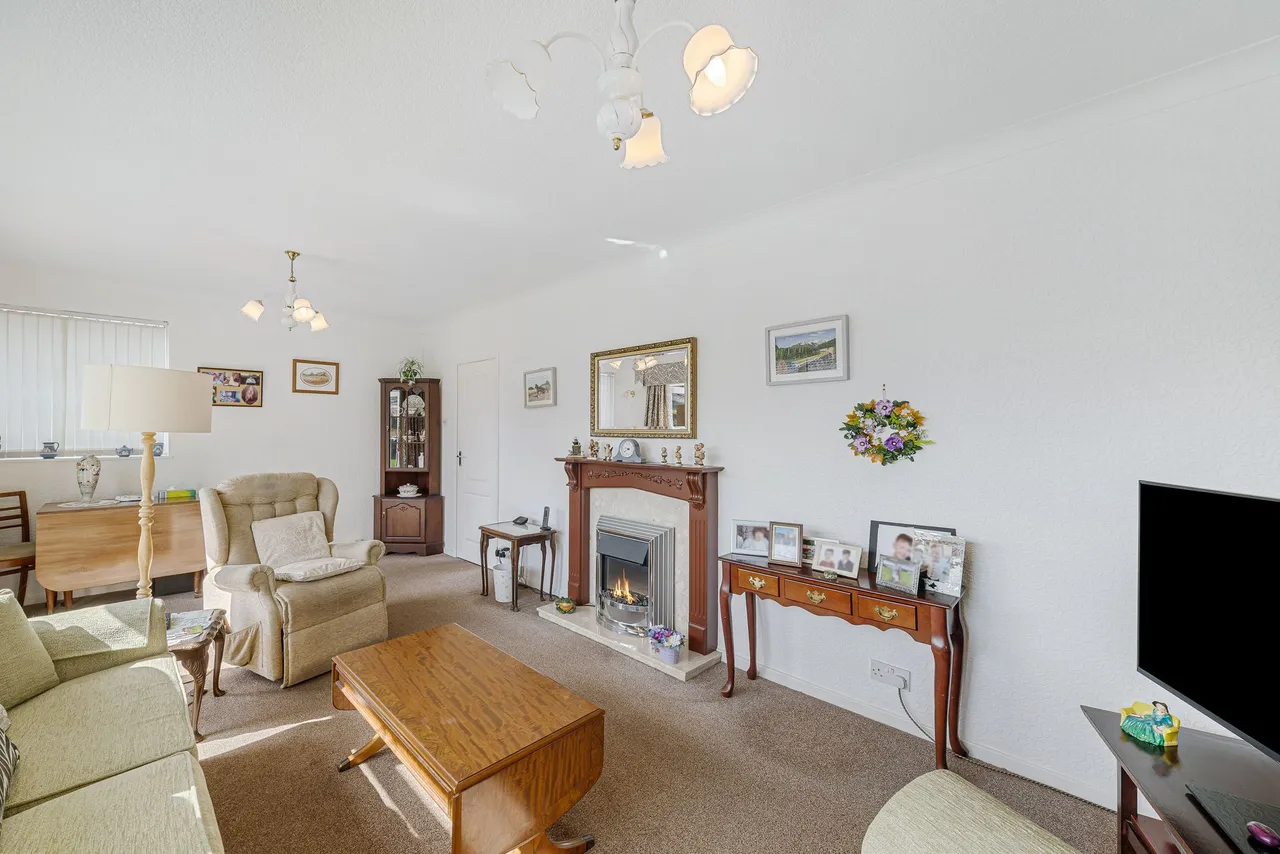 Hill View, Widnes, Widnes, WA8 9AL, photo 6