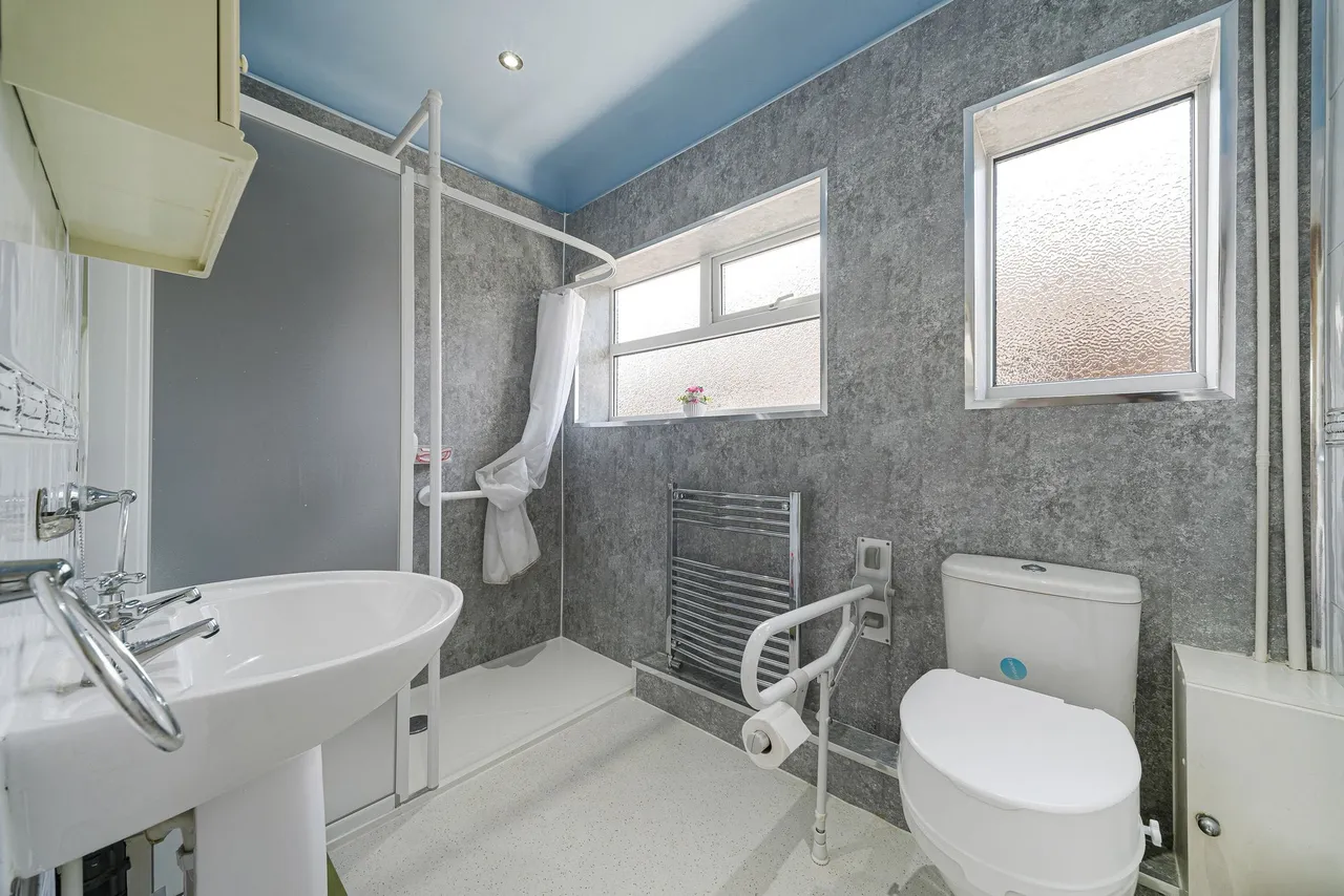 Hill View, Widnes, Widnes, WA8 9AL, photo 10