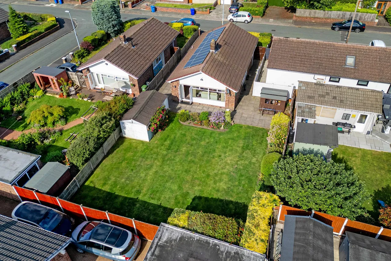 Hill View, Widnes, Widnes, WA8 9AL, photo 19